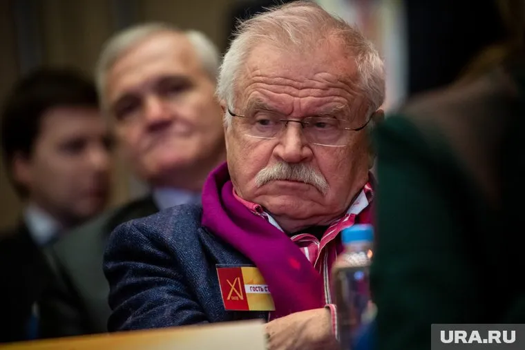 На спектакль «Не в свои сани не садись» раскупили почти все билеты