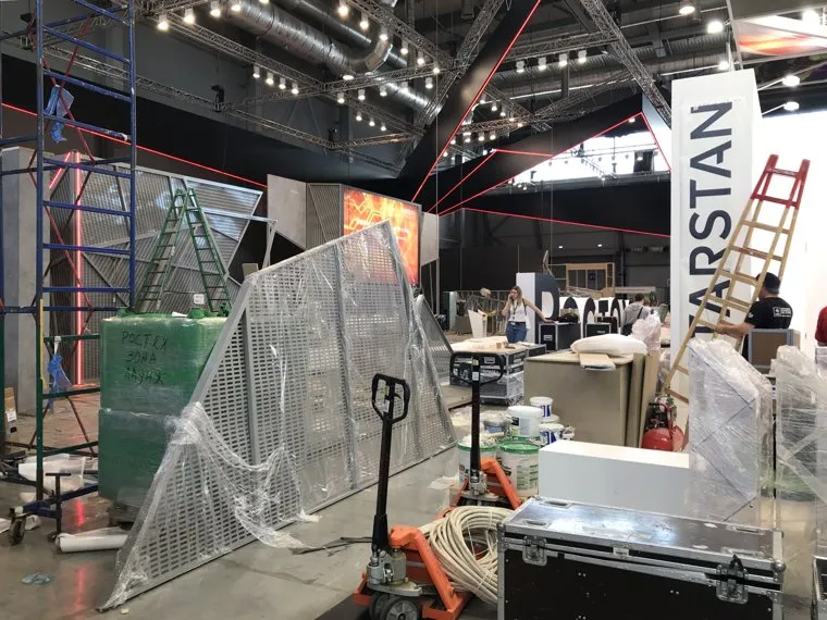 Подготовка стендов к международной промышленной выставке Иннопром-2019. Екатеринбург