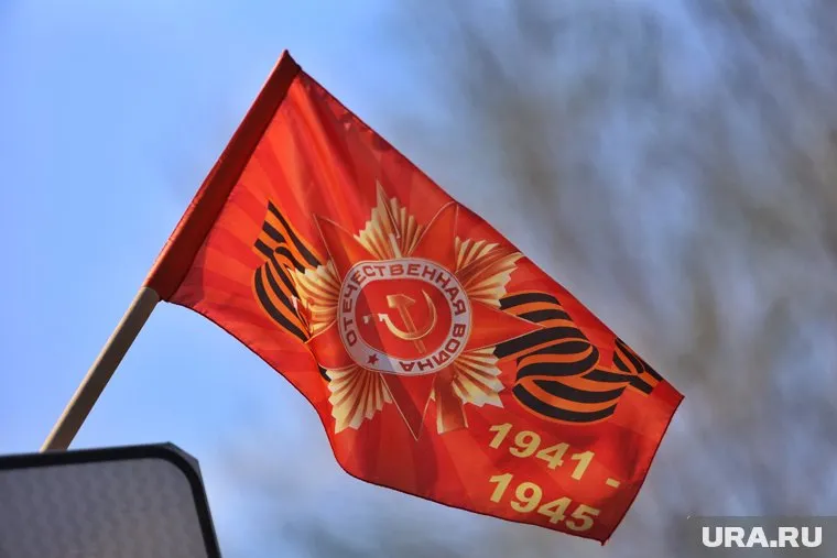 Автобусы украсили в честь 9 мая в ЯНАО