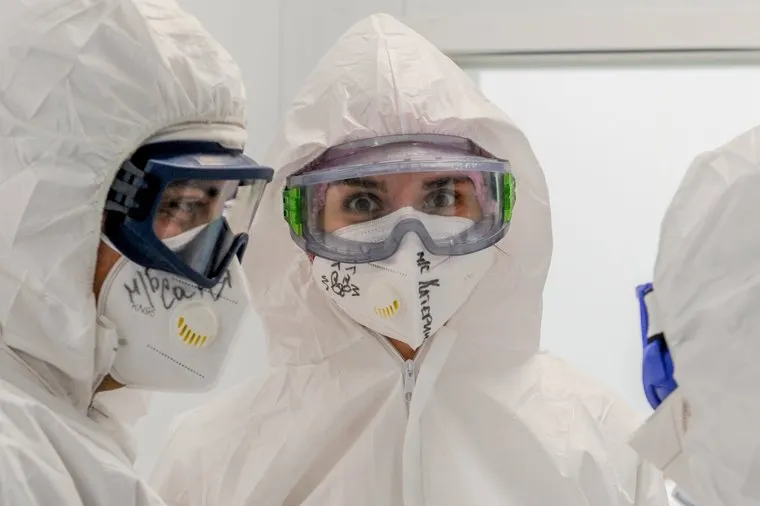 Областной инфекционный центр, красная зона. Челябинск