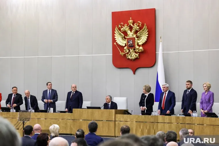 Госдума почтила минутой молчания память генерала Игоря Кириллова