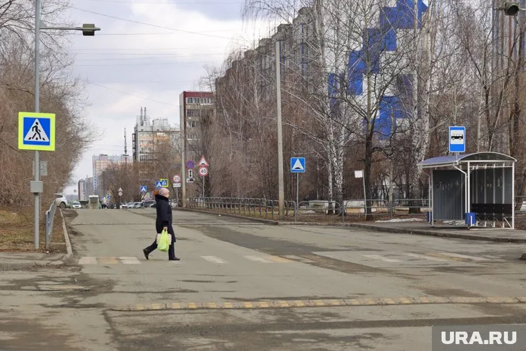 Улица Ивана Фарафонова — одна из ключевых в Заозерном районе Кургана