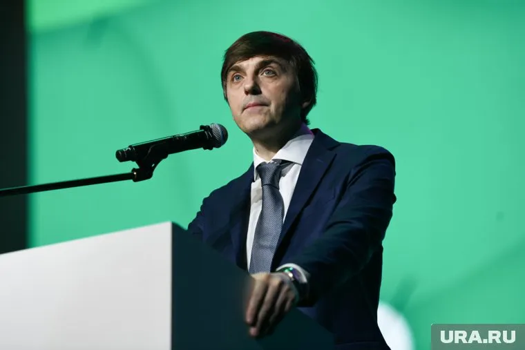 Сергей Кравцов рассказал, что в новых регионах было отремонтировано 683 школы