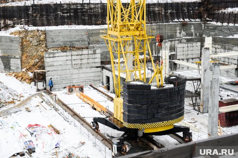 В самом начале строительства дома квартиры на 5-10% дешевле готовых