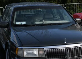 В Екатеринбурге продают раритетный автомобиль за три миллиона рублей