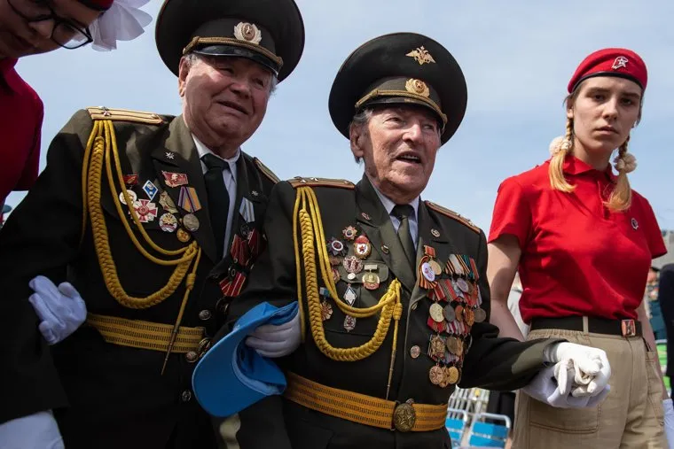 Парад, посвященный 76-й годовщине Победы в Великой Отечественной войне. Екатеринбург