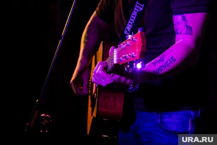 По мнению полицейских, на выступлении музыканта собралось более 50 зрителей (архивное фото)