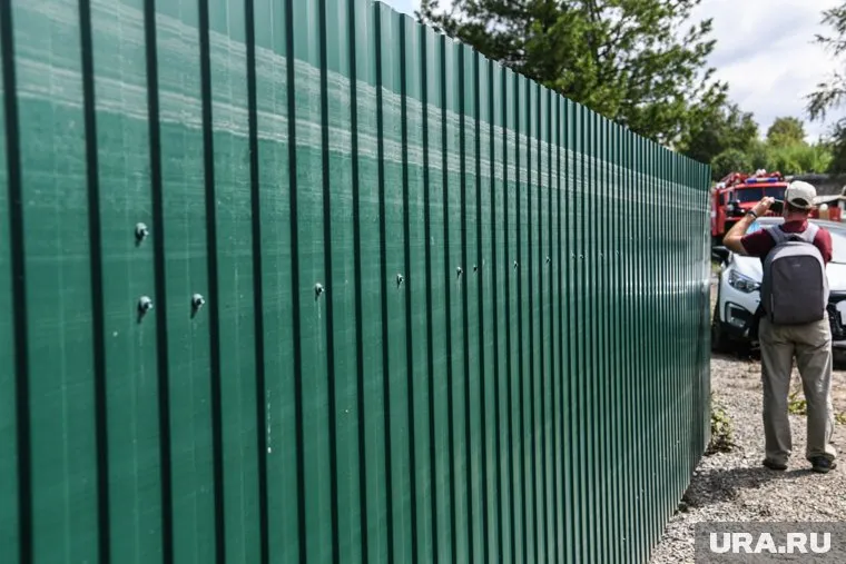 Дорогой пользовались около 20 семей