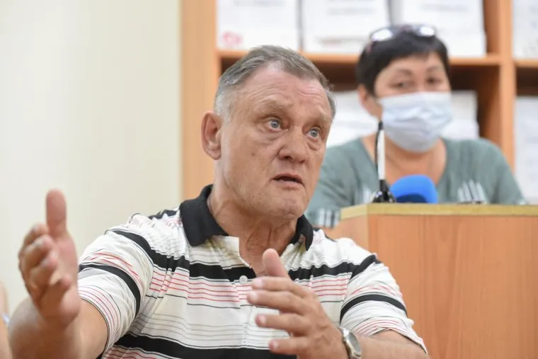 Суд над бывшим охранником Ельцин Центра (ЕЦ) Александром Васильевым, испортившим картину Анны Лепорской «Три фигуры». Екатеринбург