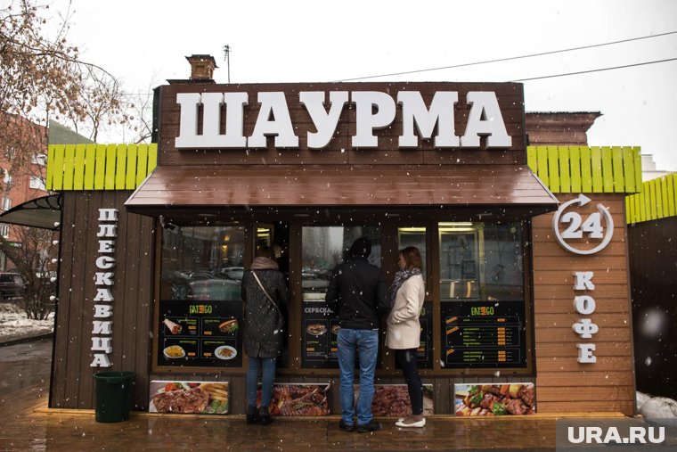 Сколько киосков в Екатеринбурге избежали сноса