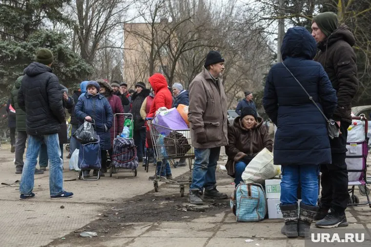 Беженцам из Мариуполя доставили гуманитарную помощь