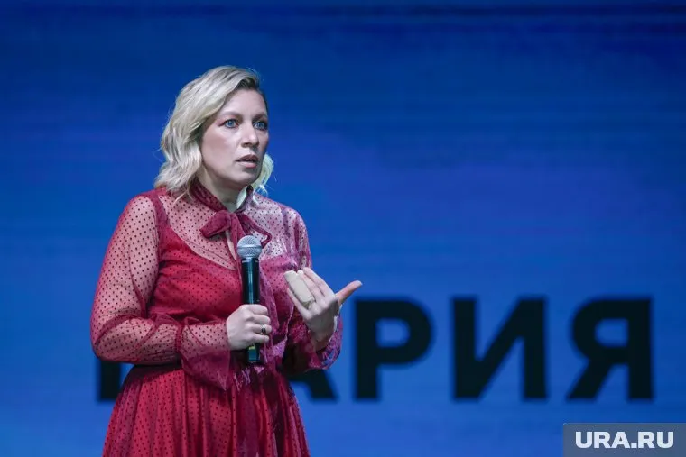 По словам Марии Захаровой, слова Сикорского о «Северных потоках» можно трактовать как заявление о терактах