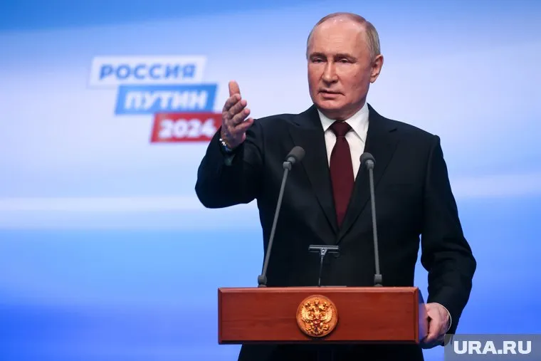 Россия будет развивать вооруженные силы, заявил Владимир Путин