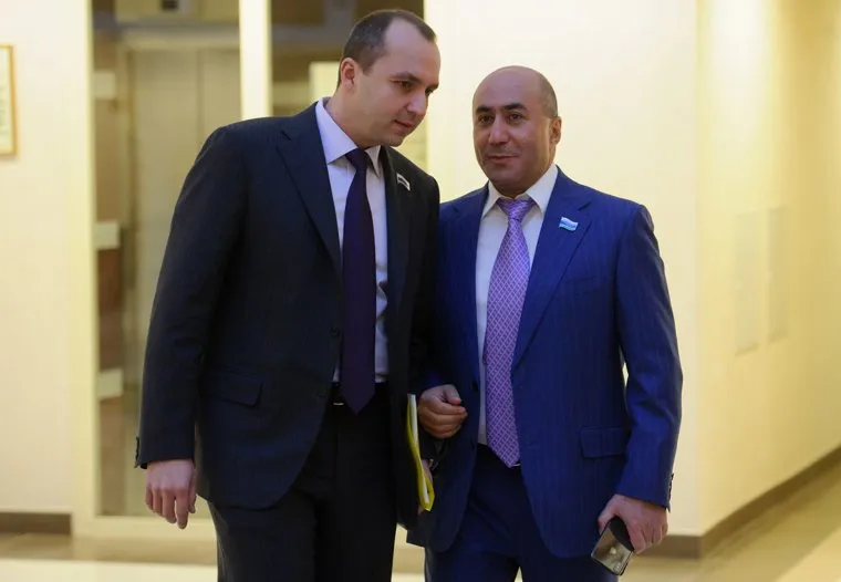 Заседание законодательного собрания Свердловской области. Екатеринбург, карапетян армен, клименко михаил