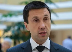 Поздравляем! День рождения у самого современного министра — примера эффективности и трудолюбия