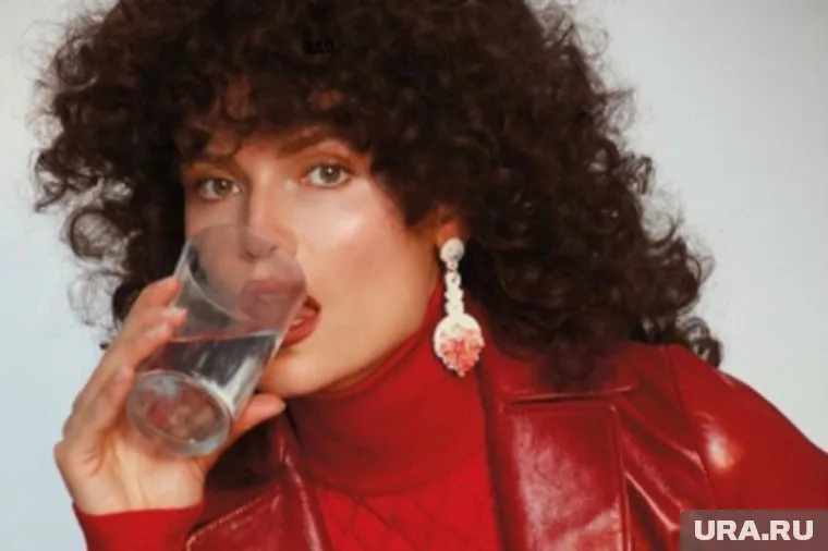 Для фотосессии девушка кардинально сменила имидж