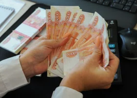 В Госдуме предложили повысить МРОТ до 45 тысяч рублей с 2026 года