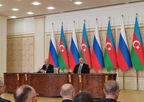 Россия продолжает обсуждать отношения с Азербайджаном