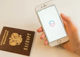 Минцифры предложило приравнять QR-коды к паспорту