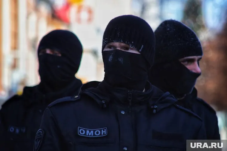 Силовики пришли в театр с обысками