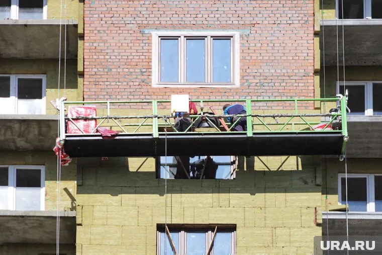 Строительная компания в Курганской области задолжала своим работникам зарплату