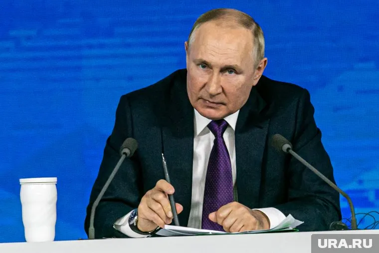 Владимир Путин провел совещание с Совбезом РФ