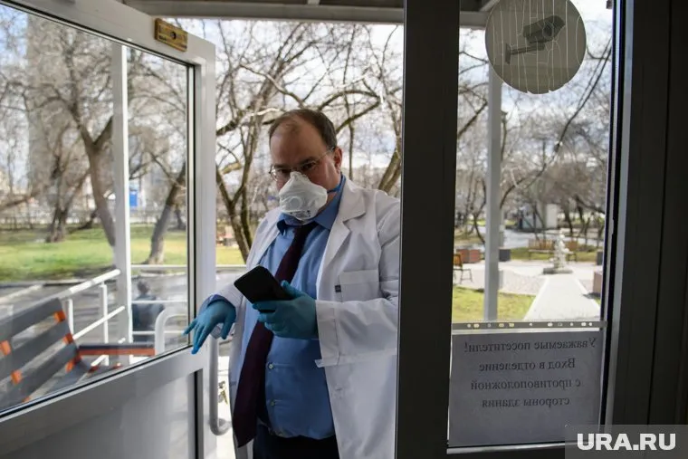 Бывший глава минздрава Андрей Цветков готовится к переезду