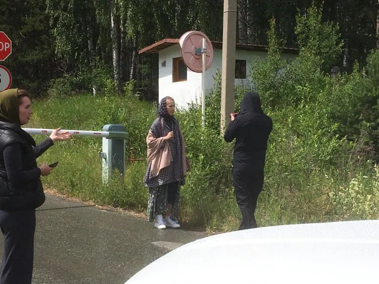 Собчак вышла из монастыря отца Сергия