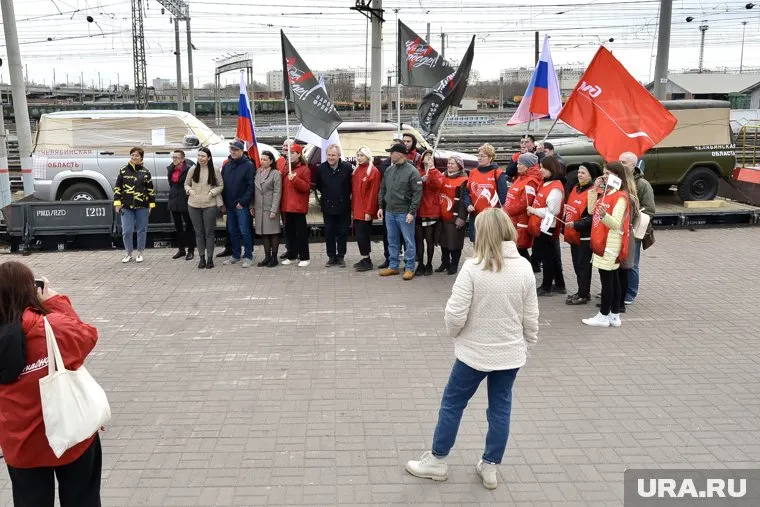 Поезд доставит груз для бойцов к 9 мая