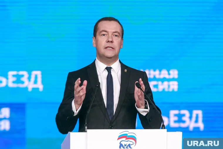 Дмитрий Медведев считает, что по данной модели молодой специалист сразу может стать владельцем жилплощади