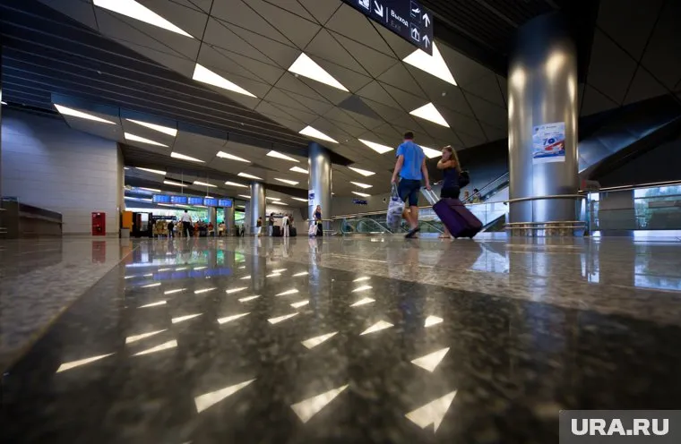 В аэропорту Сургута задерживаются авиарейсы