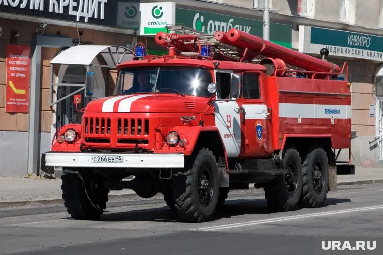 Пожарные обнаружили на месте ЧП зажигалку и разбитое окно