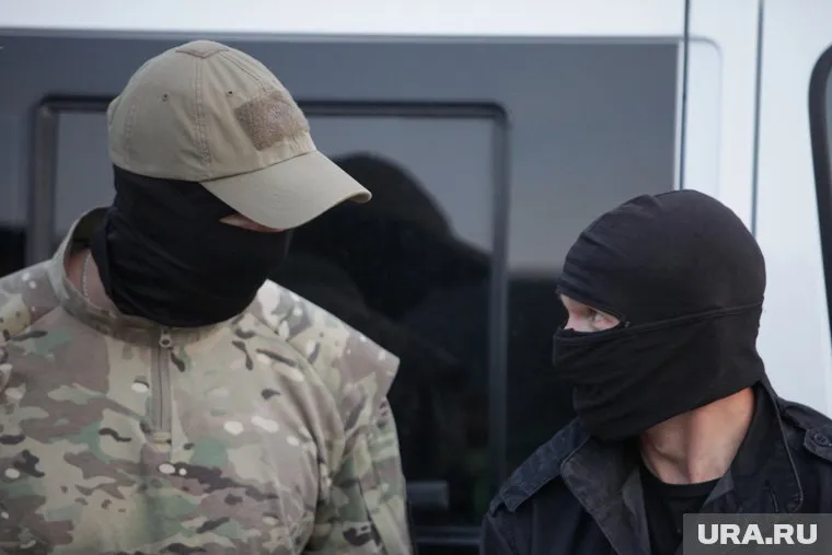 По словам Влах, формальная причина для обысков надумана