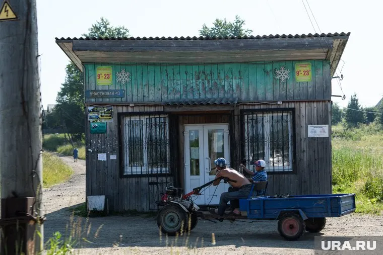 Закрывается единственный магазин на два поселка