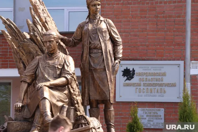 Сейчас в госпитале размещают врачей, которые заразились коронавирусом