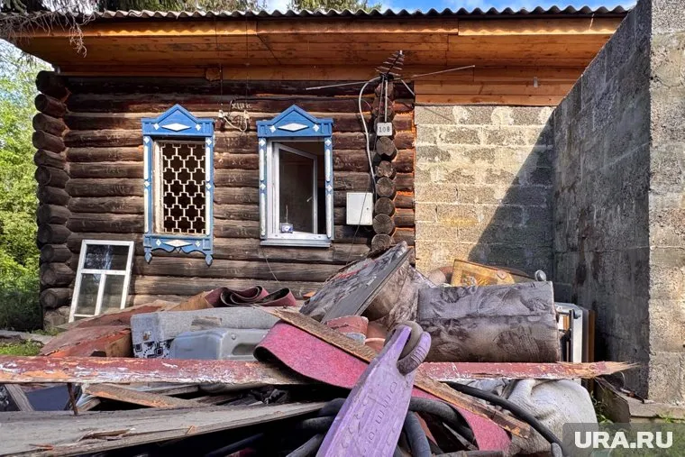  Администрация Викуловского района отказалась выплачивать деньги на покупку нового жилья пенсионерке, чей дом стал не пригодным для проживания после весеннего паводка