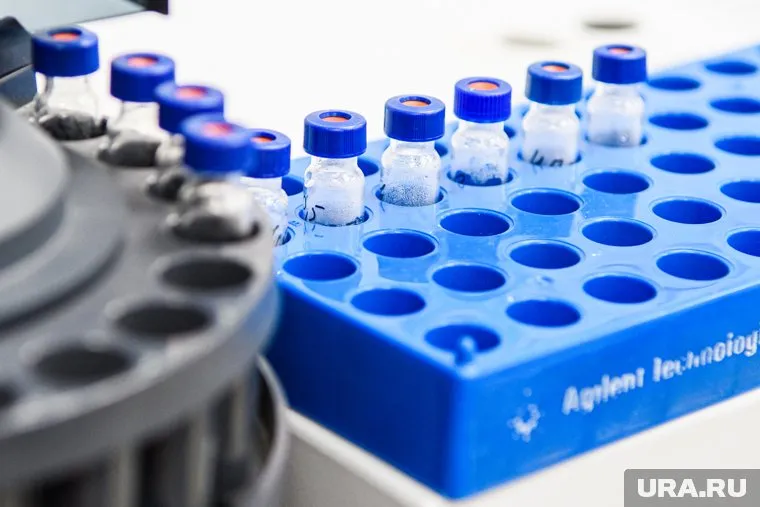 Также сейчас проходят испытания лекарств «Умифеновир» и «Ремдесивир»