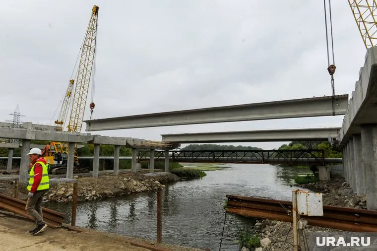 Ремонт Лениградского моста начался 1 мая