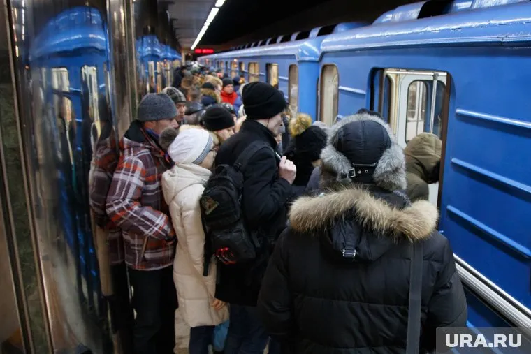 Метро в Екатеринбурге имеет одну ветку и девять станций