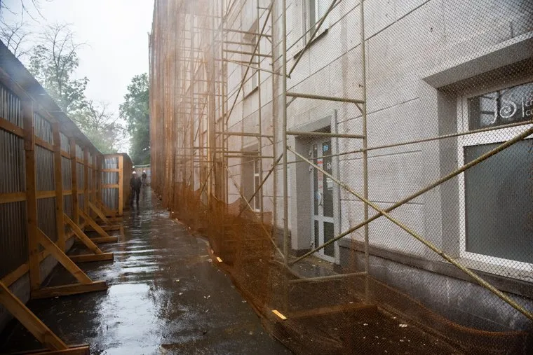 Начало сноса дома на улице Карла Либкнехта, 40. Екатеринбург