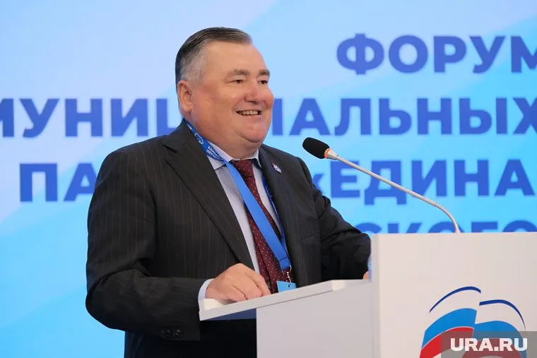 Валерий Сухих выступил на форуме муниципальных депутатов партии «Единая Россия»