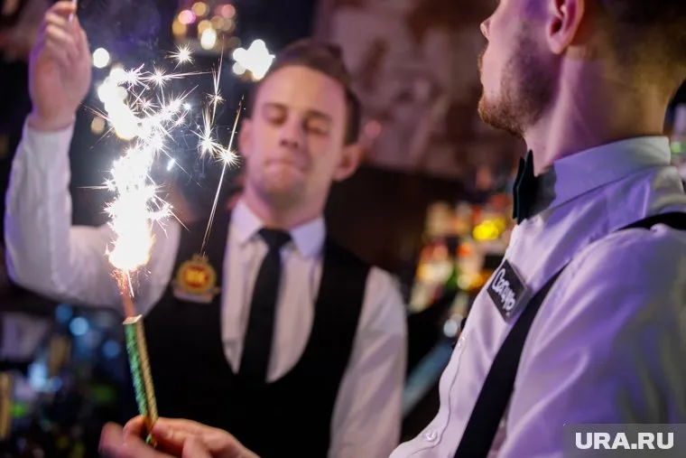 Важно покупать бенгальские огни у проверенных продавцов, у которых есть лицензии