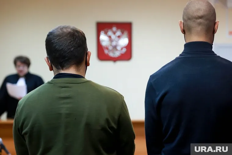 На двоих мужчины получили более 30 лет лишения свободы (архивное фото)