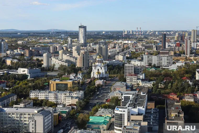 Логотип 300-летия Екатеринбурга нанесут на городские объекты и сувениры