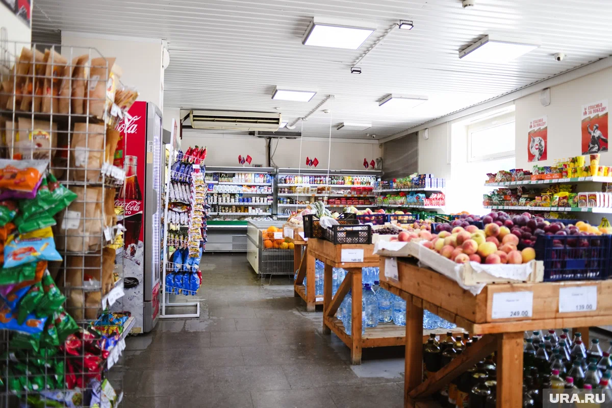 Посетительница указала продавцам на товары без ценников