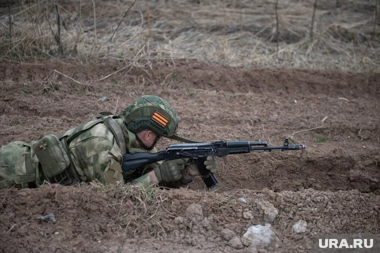 Российские военные взяли крупный опорный пункт в ЛНР, сообщили в Минобороны РФ