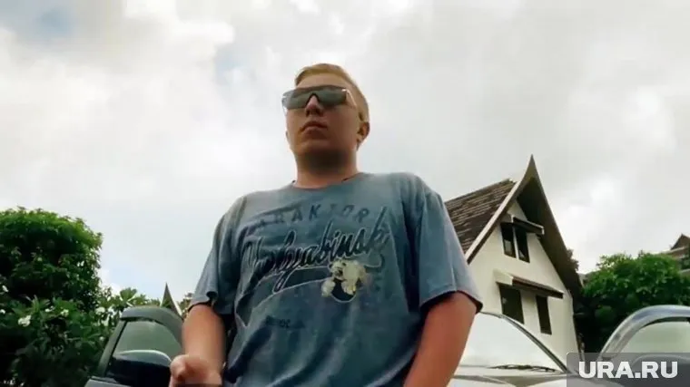 Витя АК-47 поучаствовал в очередной вариации знаменитой рекламы онлайн-казино