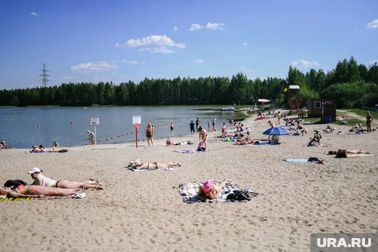 Челябинские пляжи в жаркую неделю пользовались огромной популярностью у горожан