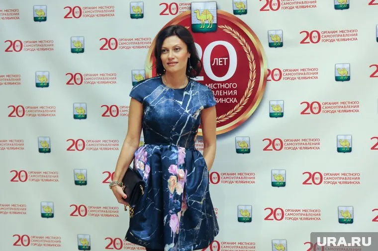 За время работы в думе Карелина запомнилась главным образом своими нарядами