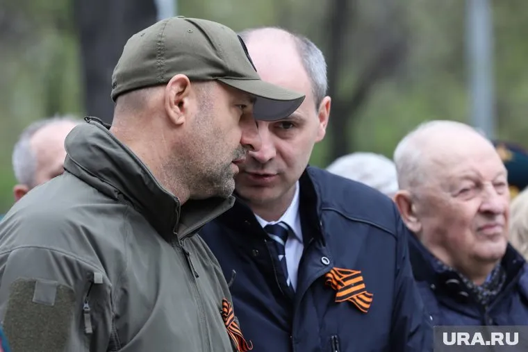 Артем Жога и Денис Паслер впервые возлагали цветы к мемориалу